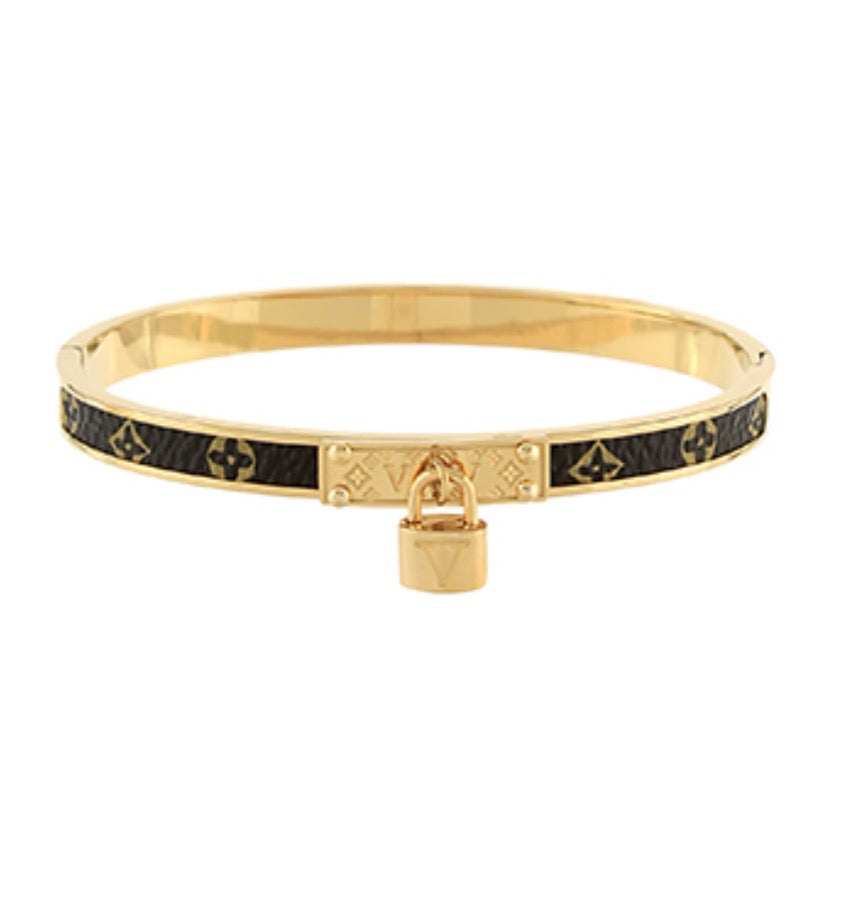 Lock & Patterned Clover Bangle Bracelet