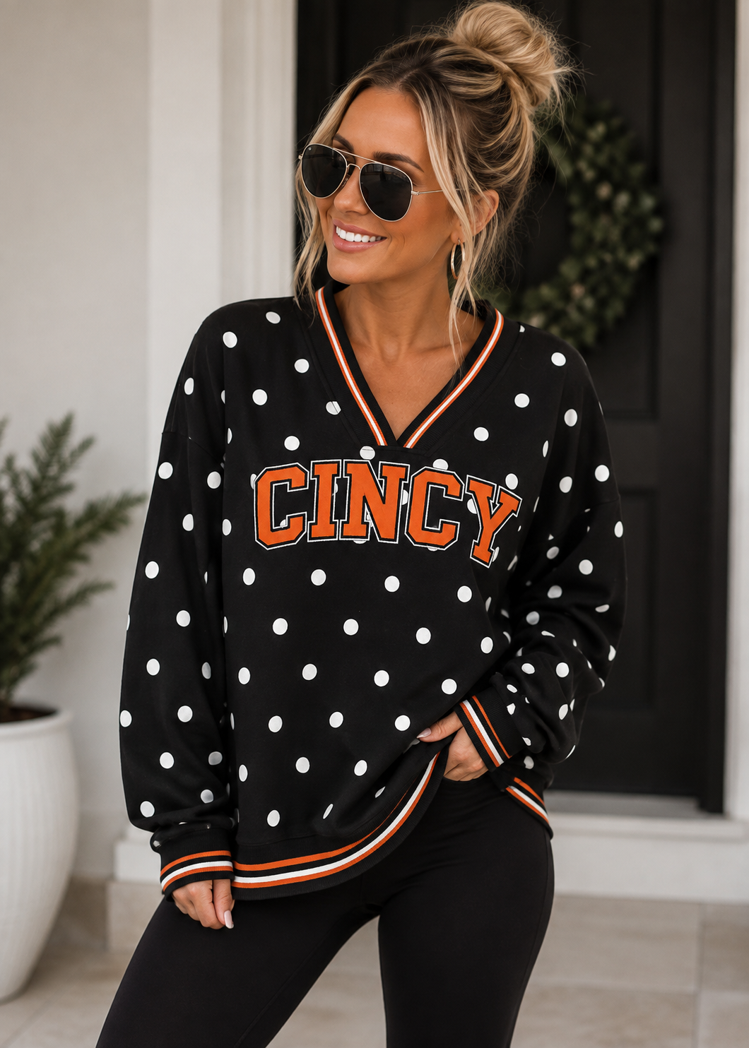 BW Polka Dot V-Neck CINCY Pullover (PREORDER)